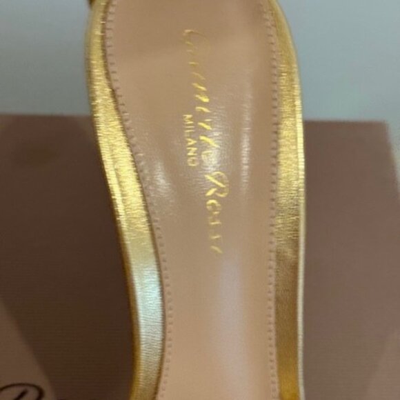 GIANVITO ROSSI BIJOUX Size 37.5 GOLD METALLIC LEATHER SANDALS - Picture 15 of 16